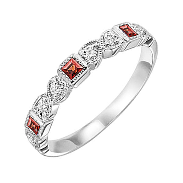 10K White Gold Diamond 1/12Ctw & Garnet 1/7Ctw Ring