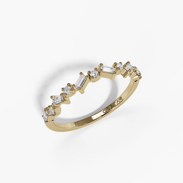 14K Yellow Gold Slanted Baguette & Round Diamond Band (0.15 ctw)
