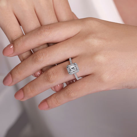 14K White Gold Halo Accented Emerald Diamond Semi-Mount Ring .63CTW.