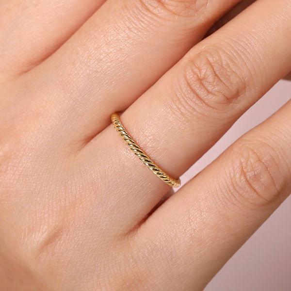 14K Yellow Gold 1.8MM Twist Band