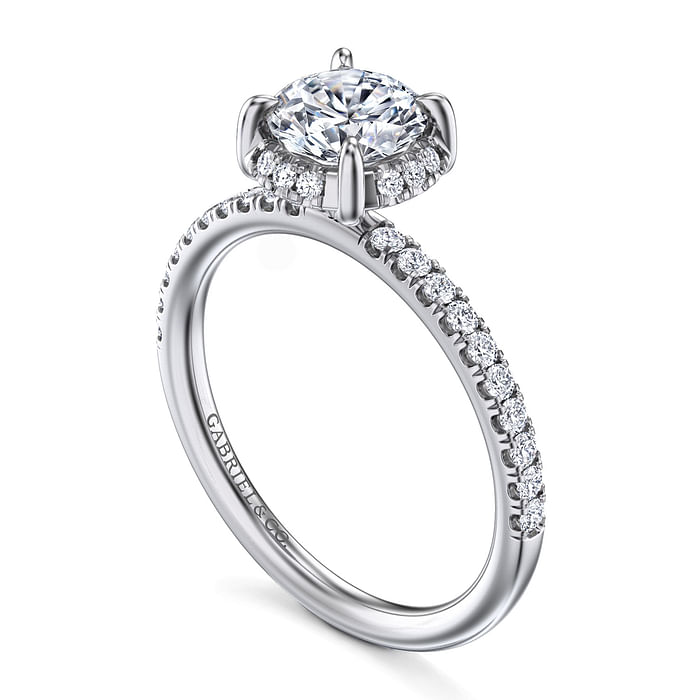 14K White Gold Accented Straight Round Diamond Semi-Mount Ring 0.25CTW.