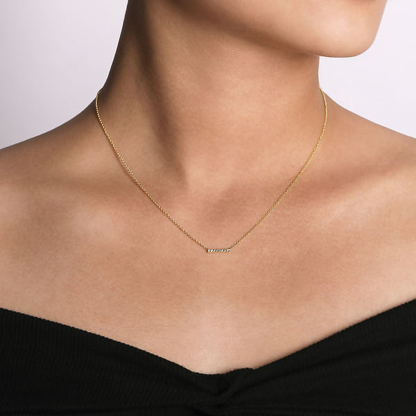 14K Yellow Gold 0.06CTW. Natural Diamond Bar Pendant Necklace