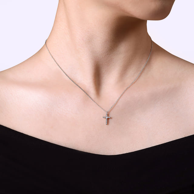 Sterling Silver Natural Diamond Cross Pendant Necklace