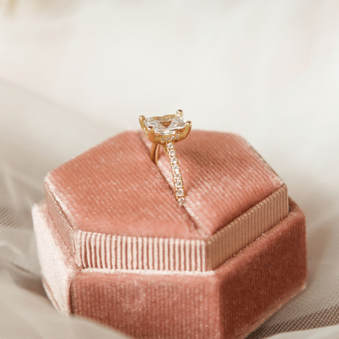 14K Yellow Gold Hidden Halo Radiant Diamond Semi-Mount Ring 0.24CTW.