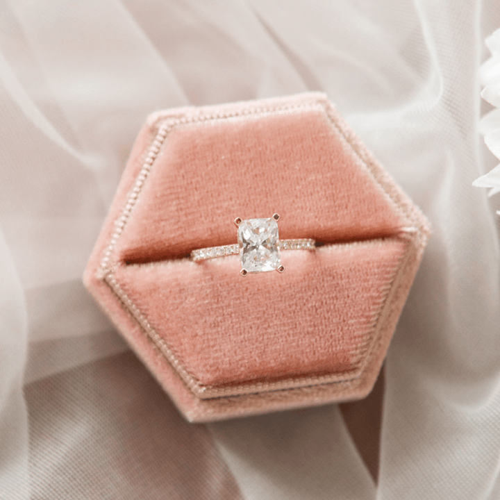 14K Yellow Gold Hidden Halo Radiant Diamond Semi-Mount Ring 0.24CTW.