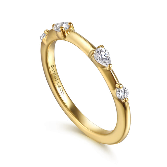 14K Yellow Gold Diamond Wedding Band