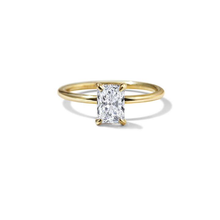 18K Gold Solitaire Engagement Ring