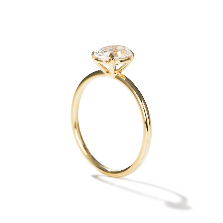 18K Gold Solitaire Engagement Ring