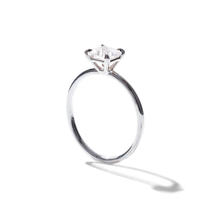 18K Gold Solitaire Engagement Ring