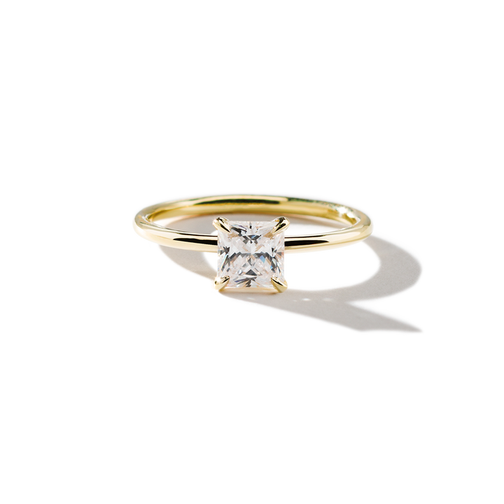18K Gold Solitaire Engagement Ring