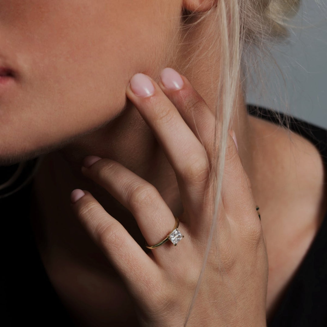 18K Gold Solitaire Engagement Ring 1.6mm