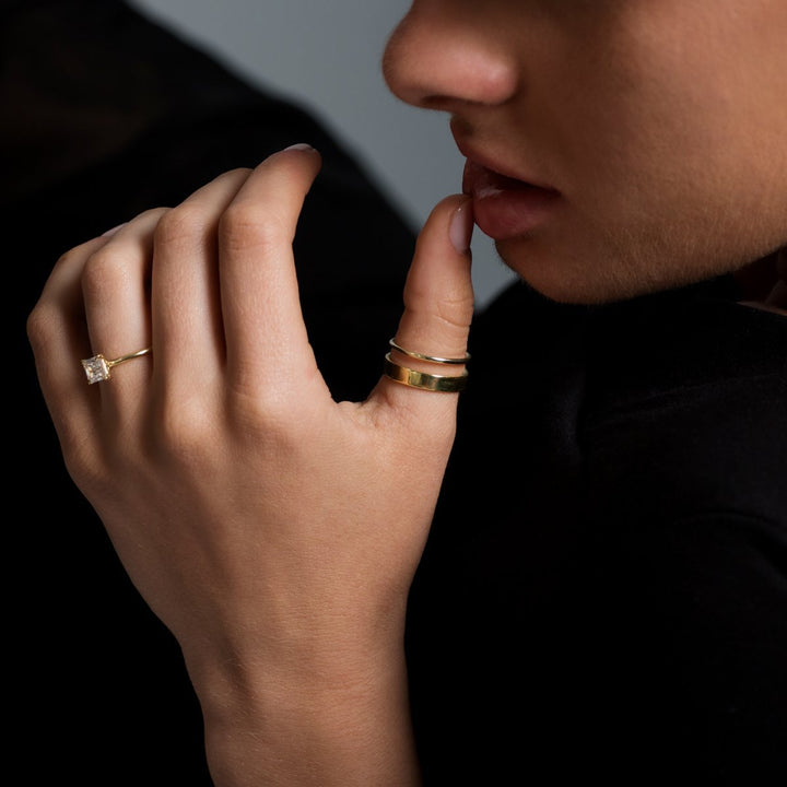 18K Gold Solitaire Engagement Ring