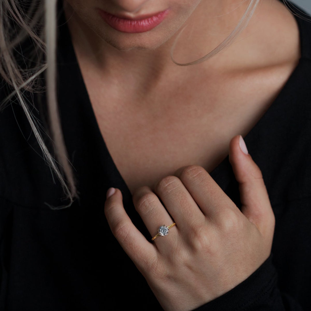 18K Gold Solitaire Engagement Ring