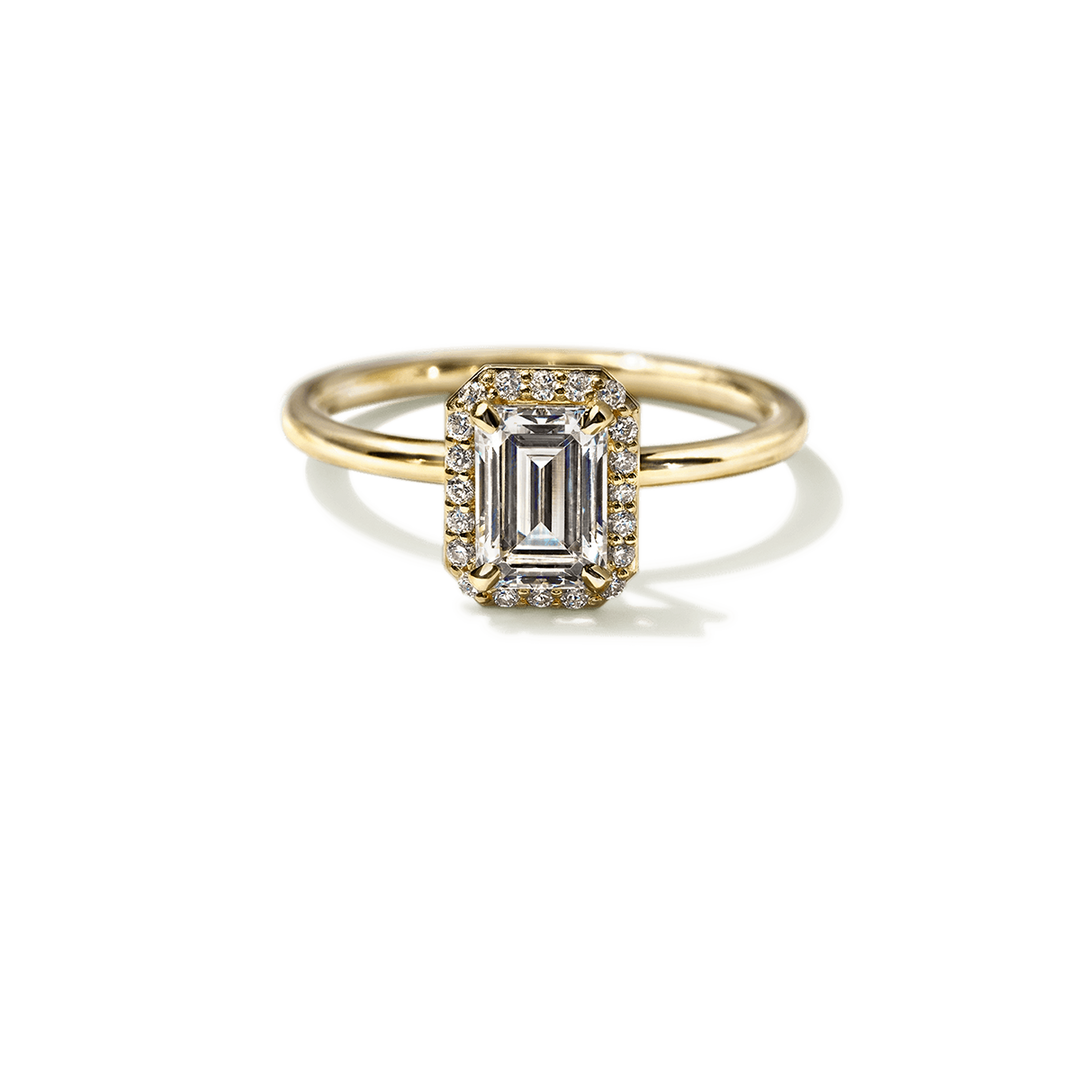 18k Gold Solitaire Halo Engagement Ring