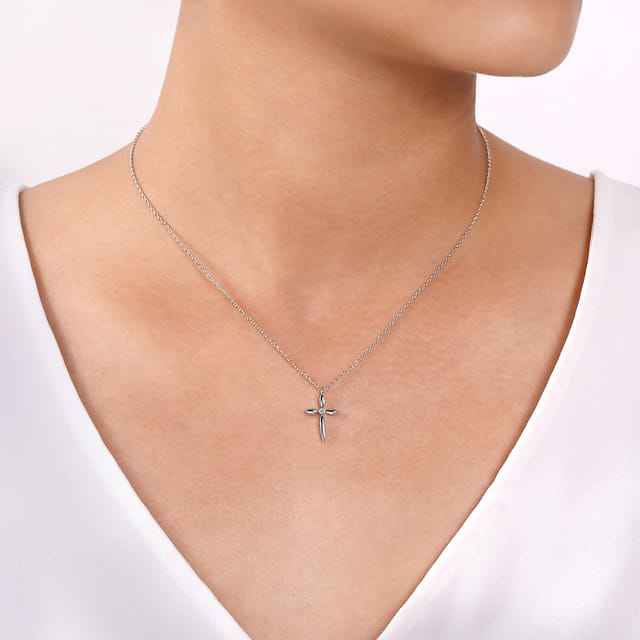 Sterling Silver Diamond Cross Pendant Necklace