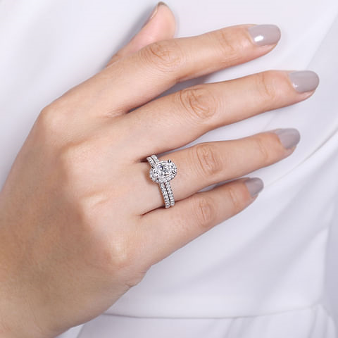 14K White Gold Accented Halo Oval Diamond Semi-Mount Ring .32CTW.