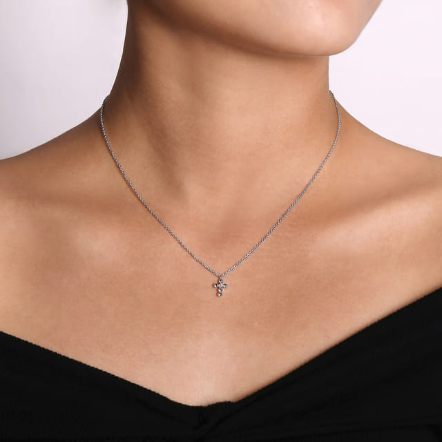 Sterling Silver Natural Diamond Pendant Necklace