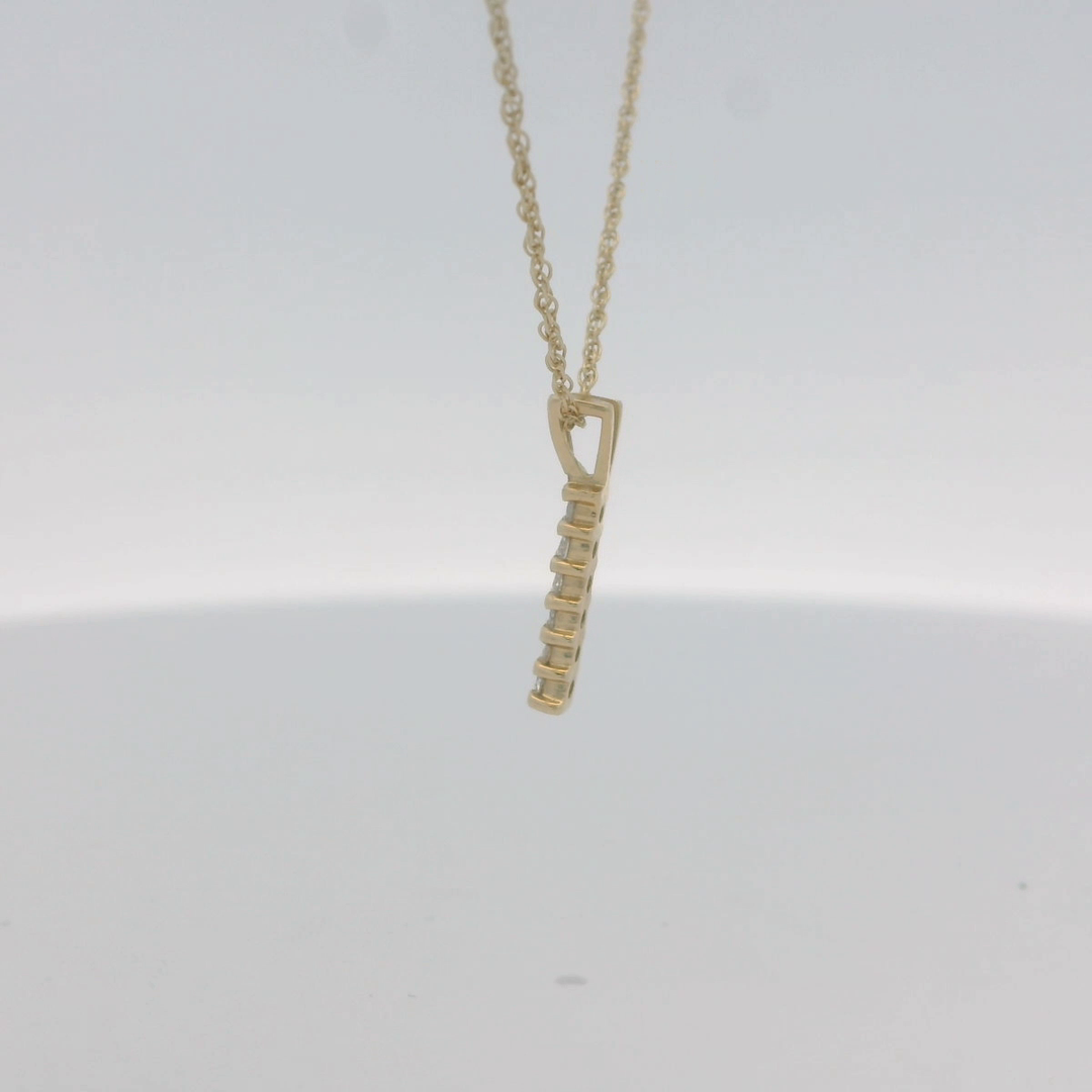 14K Yellow Gold Estimated 0.12 CTW Natural Diamond Vintage Pendant