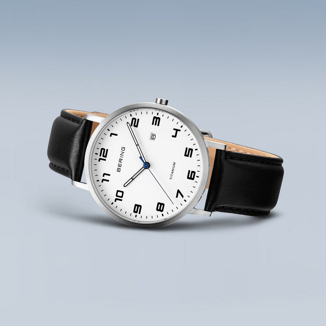 Bering Watch: Titanium | brushed silver | 18640-404