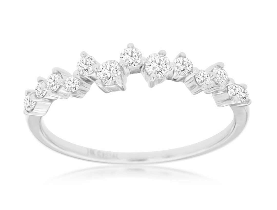 14K White Gold Graduated Diamond Anniversary Band (0.35 ctw)