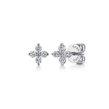 14K White Gold Clover Diamond Stud Earrings (0.10 ctw)