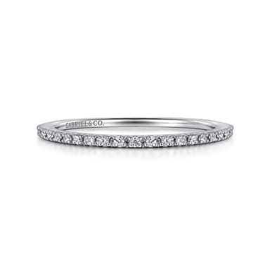 14K White Gold Prong Set Diamond Wedding Band (0.12 ctw)