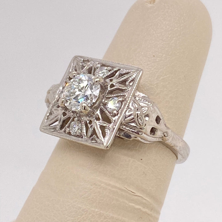 14K White Gold Art Deco Diamond Ring