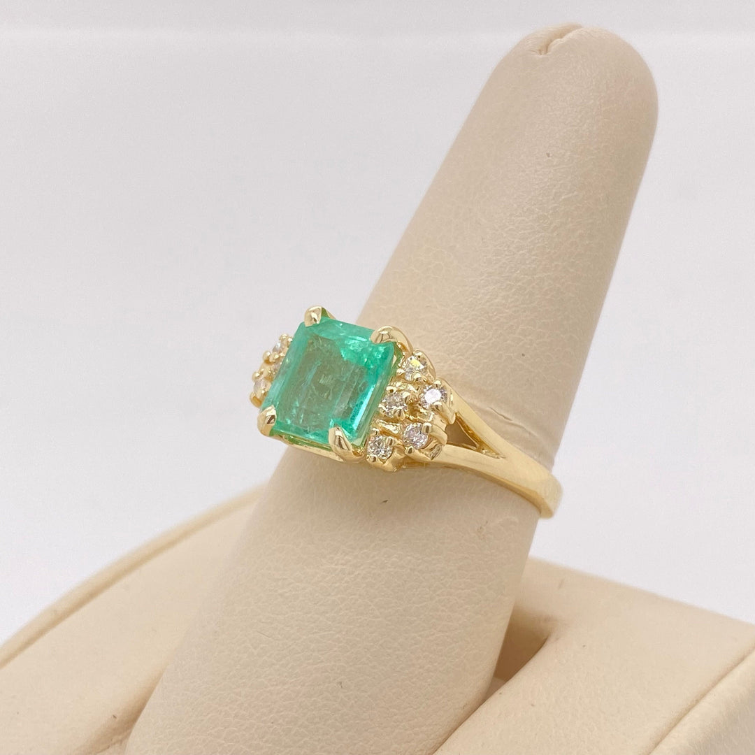 Sea Green Emerald Ring