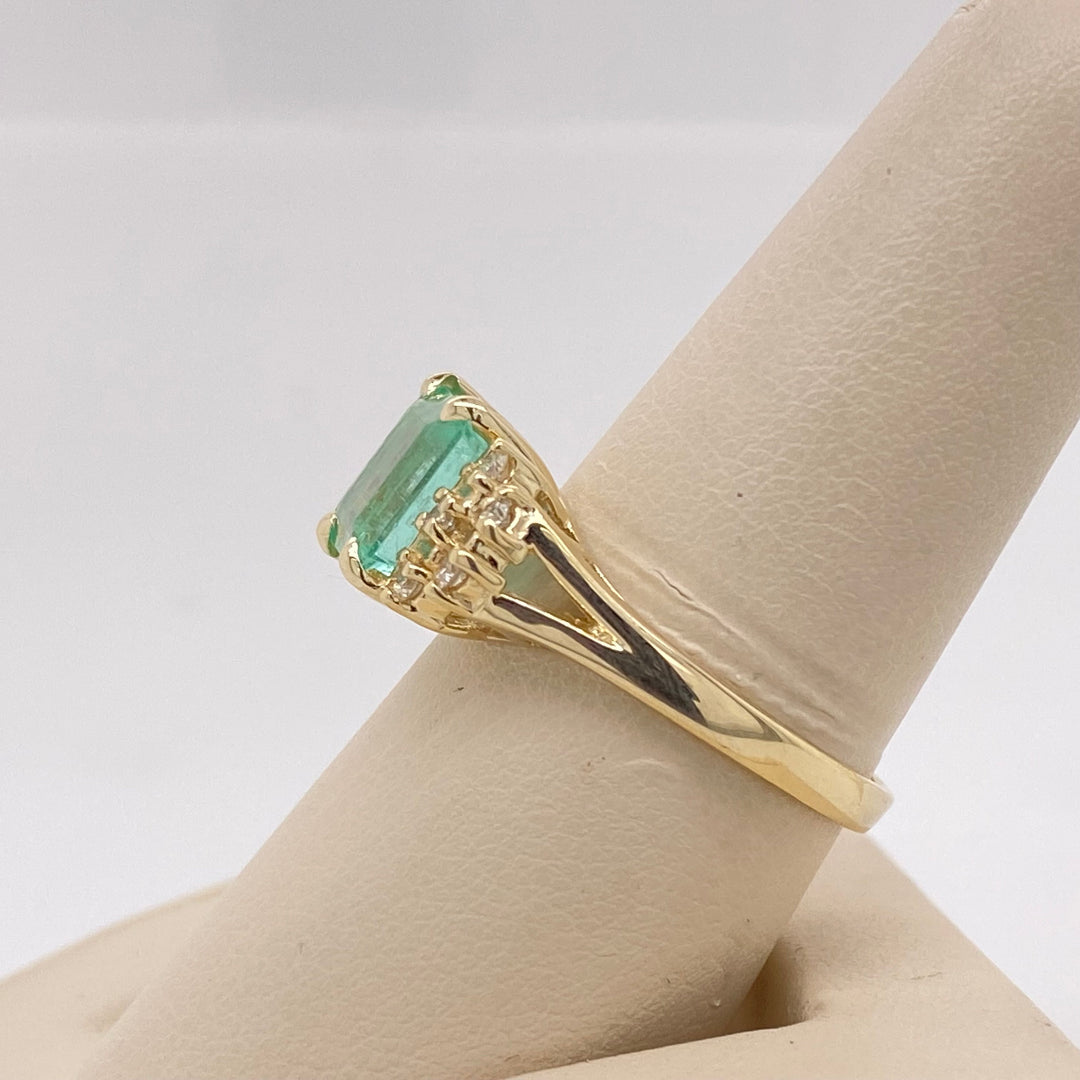 Sea Green Emerald Ring