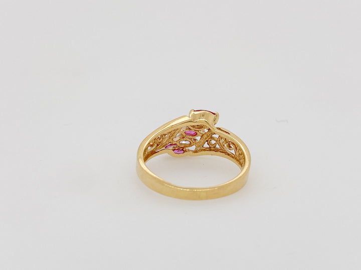 14 Karat Yellow gold Diamond and Ruby ring