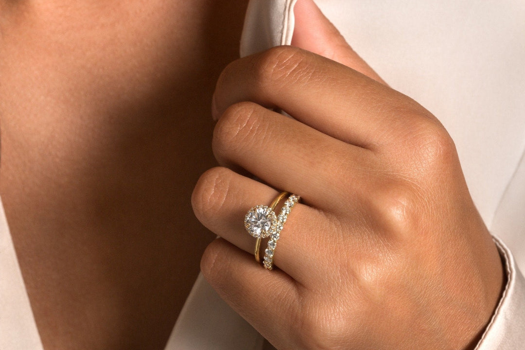 18k Gold Solitaire Halo Engagement Ring