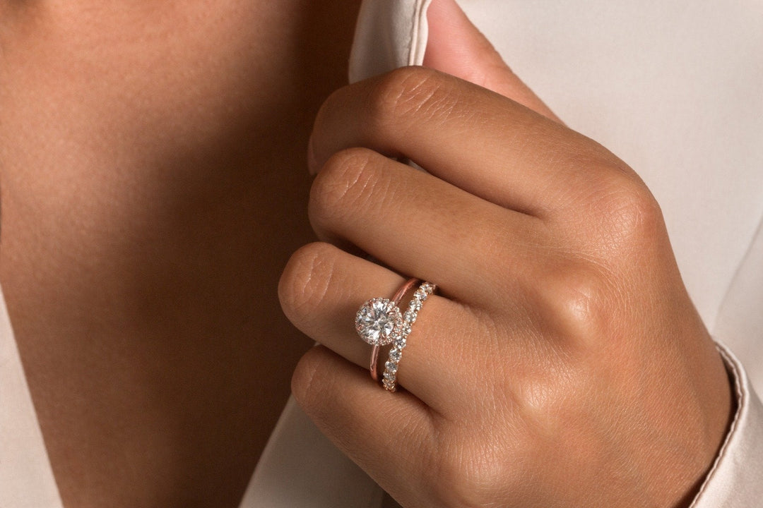 18k Gold Solitaire Halo Engagement Ring