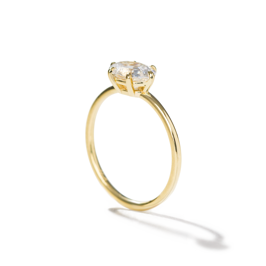 18K Gold East-West Engagement Ring 1.6mm