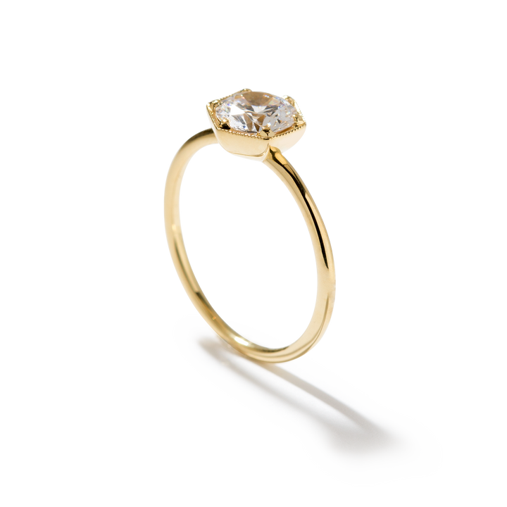 18k Gold Solitaire Engagement Ring